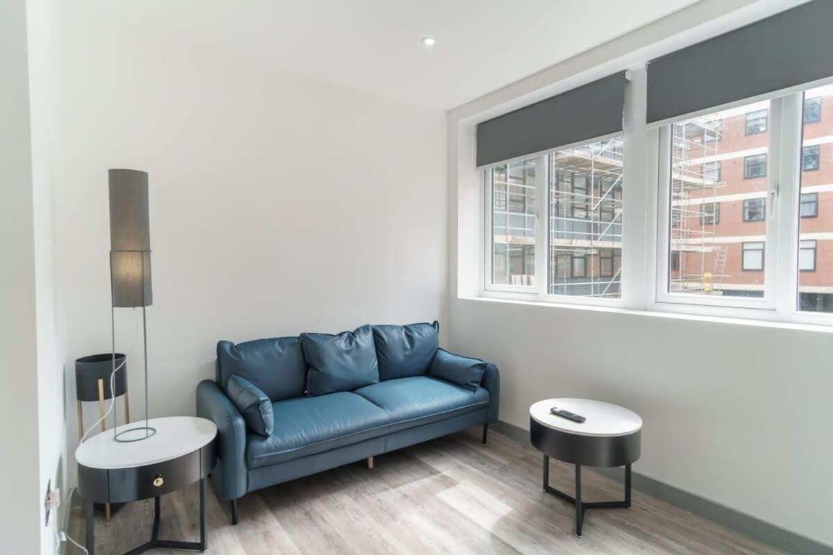 Modern 1 Bedroom Apartment In Preston Centre Exterior photo